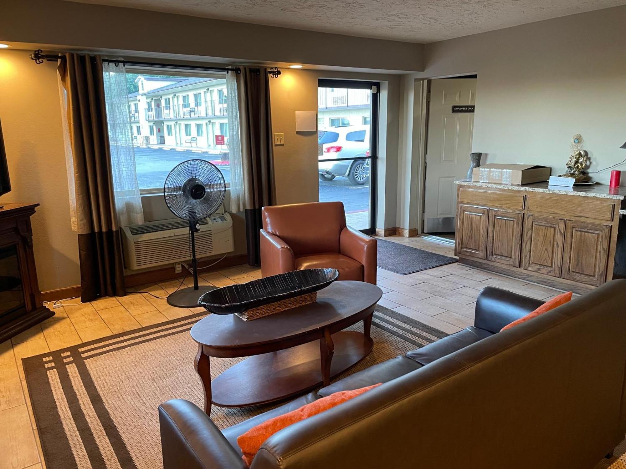 Quality Inn Clinton North Exterior foto